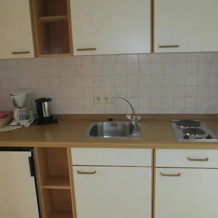 Fuer Zwei Erwachsene Und Ein Kind Mit Balkon - B57048 Апартаменты Бад-Фюссинг